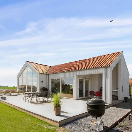 Skoge - 500m From The Sea By Interhome *